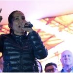 Xi expresa su deseo de profundizar los intercambios con los líderes vietnamitas