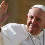 Biografía de Francis Pope: Nuestro País Digital