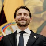 El tribunal solicita eliminar la inmunidad de la ayuda pública Alexander Barrantes por invitar a la embajada en Sofía Guillén.