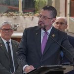 Irán impone condiciones a los EE. UU. para renunciar al uranio altamente enriquecido.